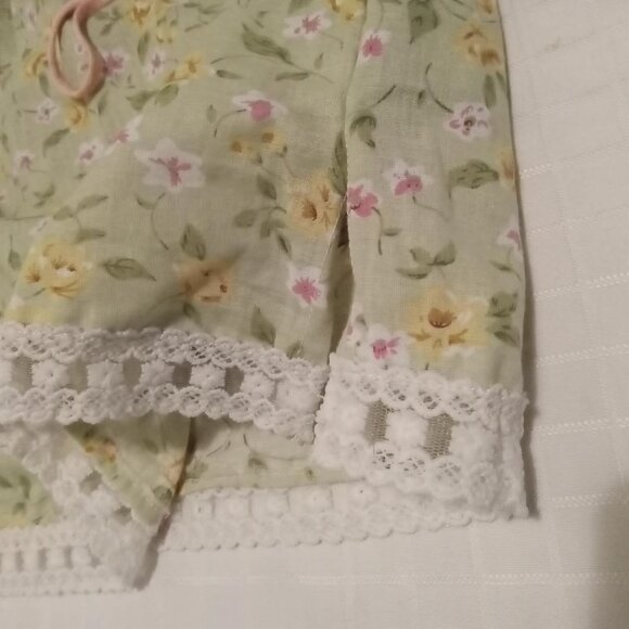 Unique handmade Asymmetrical floral skirt - Picture 5 of 8